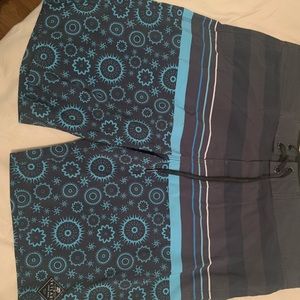 Skylark boardshorts sze34